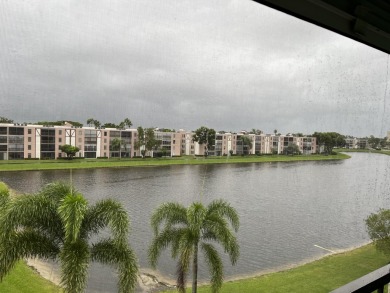 Huntington Lakes Condo For Sale in Delray Beach Florida