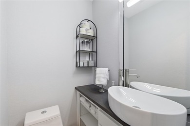 This Beaver Lake gem is the total package and is perfect for a - photo 17