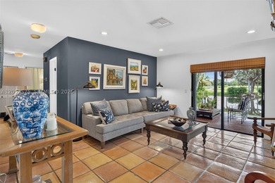 Originally designed with remarkable architectural character - photo 25