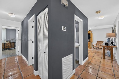 Originally designed with remarkable architectural character - photo 28