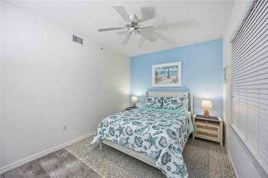 Beautiful 3-bedroom, 2-bath condominium located in the highly - photo 33