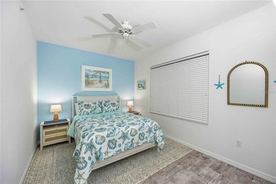 Beautiful 3-bedroom, 2-bath condominium located in the highly - photo 34