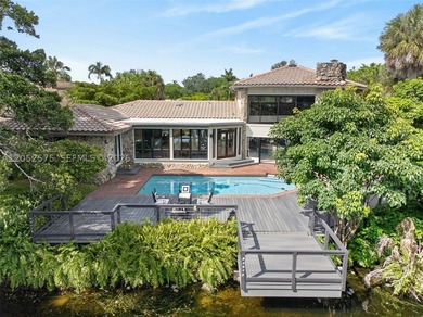 Originally designed with remarkable architectural character - photo 40