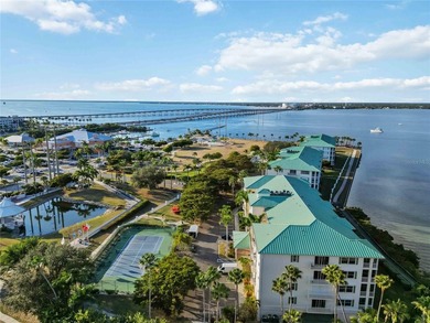 Beautiful 3-bedroom, 2-bath condominium located in the highly - photo 46