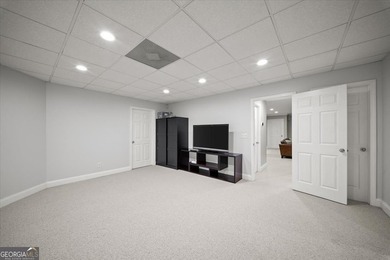 Have you been looking everywhere for a gorgeous home with the - photo 49