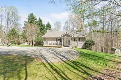 This turnkey lake home is the perfect way to get a jumpstart on - photo 3