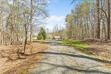 This turnkey lake home is the perfect way to get a jumpstart on - photo 6
