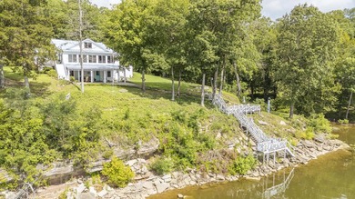 Waterfront ?? Water View ?? Water Access ?? This incredible - photo 1