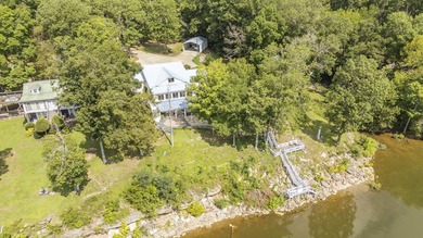 Waterfront ?? Water View ?? Water Access ?? This incredible - photo 3