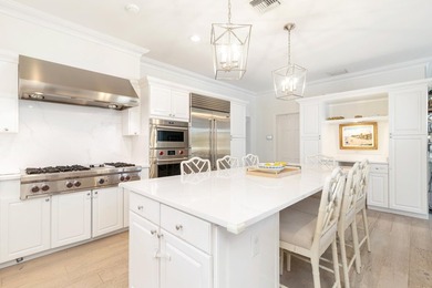 This stunning waterfront property in Lake Worth offers the - photo 17