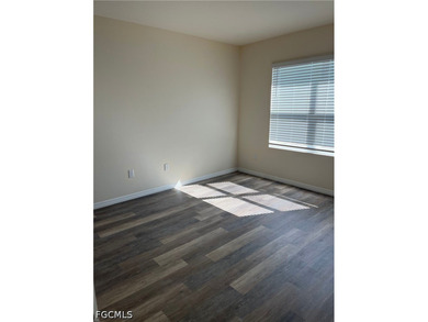 Welcome to this beautiful 4-bedroom, 2-bath single-family home - photo 8