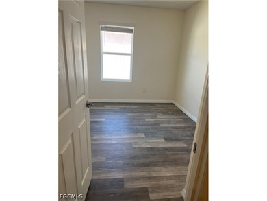 Welcome to this beautiful 4-bedroom, 2-bath single-family home - photo 10