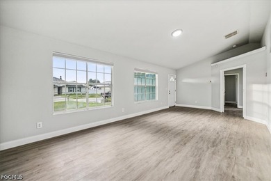 This Single Family home offer 3-bedroom, 2-bathroom located in - photo 2