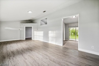 This Single Family home offer 3-bedroom, 2-bathroom located in - photo 3