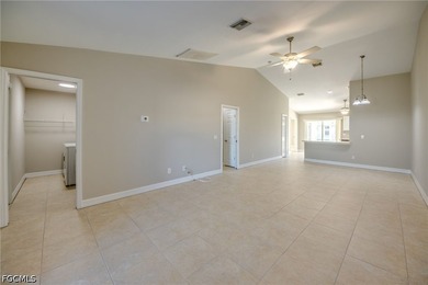 This duplex has it all. Each unit has 3 bedrooms, 2 bath, 2 car - photo 6