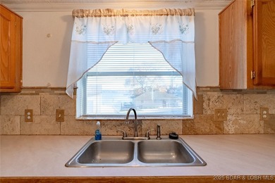 Have you been looking for a FLAT lot, beautiful lake views - photo 13