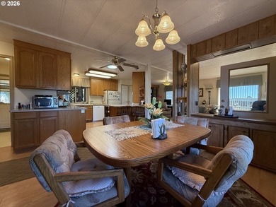 Coastal Comfort - 97967 Hallway Rd, Harbor, OR 97415 ON REAL - photo 13