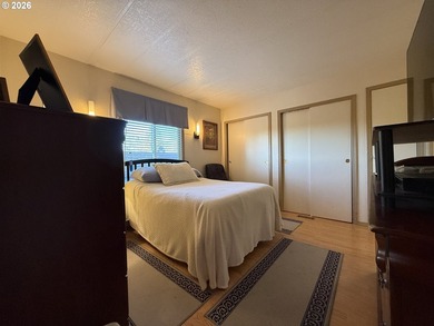 Coastal Comfort - 97967 Hallway Rd, Harbor, OR 97415 ON REAL - photo 15