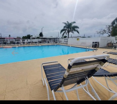 Welcome to this 2019 manufactured home in a fantastic 55 plus - photo 22