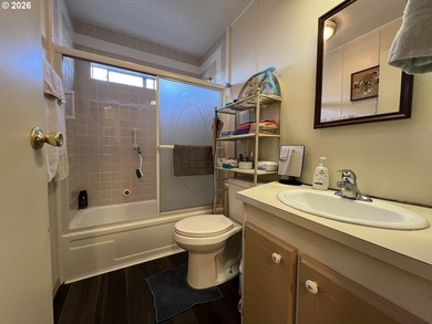 Coastal Comfort - 97967 Hallway Rd, Harbor, OR 97415 ON REAL - photo 23