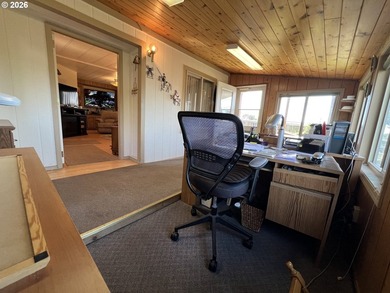 Coastal Comfort - 97967 Hallway Rd, Harbor, OR 97415 ON REAL - photo 33