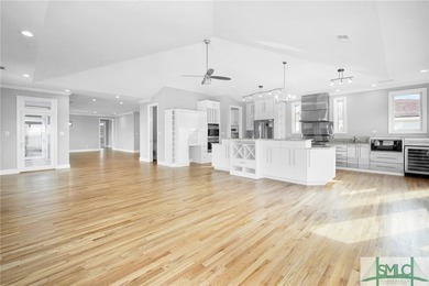 Tucked away on the quiet and highly coveted North Beach, this - photo 40
