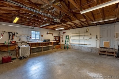 Have you been looking for a FLAT lot, beautiful lake views - photo 44