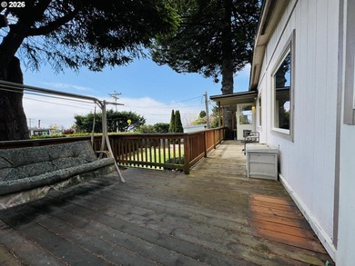 Coastal Comfort - 97967 Hallway Rd, Harbor, OR 97415 ON REAL - photo 46