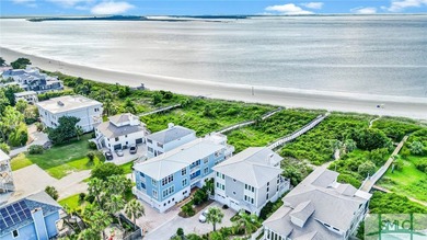 Tucked away on the quiet and highly coveted North Beach, this - photo 48