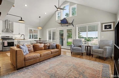 Lake living awaits!! This beautiful 3-bedroom, 2-bath home - photo 3