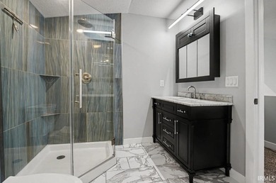 Lake living awaits!! This beautiful 3-bedroom, 2-bath home - photo 7