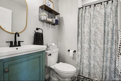 Lake living awaits!! This beautiful 3-bedroom, 2-bath home - photo 10