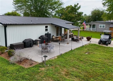 3 Full LOTS!!! 1) 3br 2 Ba updated in Rustic decor home with a - photo 2