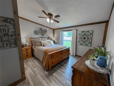 3 Full LOTS!!! 1) 3br 2 Ba updated in Rustic decor home with a - photo 7