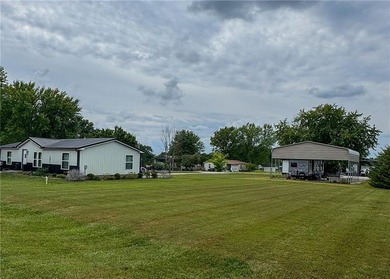 3 Full LOTS!!! 1) 3br 2 Ba updated in Rustic decor home with a - photo 10