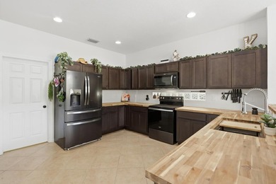 Welcome to this elegant 3,000+ sq ft home in the sought-after - photo 11