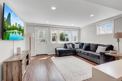 Welcome to this beautifully maintained and move-in ready open - photo 16