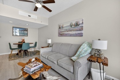 Renovated & thoughtfully designed, bright corner 1/1 in Old Port - photo 18