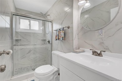 Welcome to this beautifully maintained and move-in ready open - photo 20