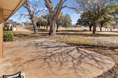 Home is located on golf course. Open floor plan with a large - photo 21