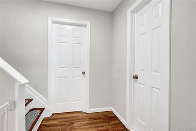 Welcome to this beautifully maintained and move-in ready open - photo 30