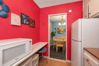 Welcome to Clearview Gardens. Enter into your first-floor, 1 - photo 8