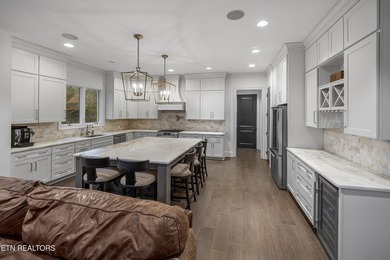 Elegant all-brick residence located in Mill Ridge off Lyons Bend - photo 9