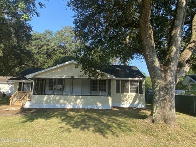MOVE IN READY! NOT IN FLOOD ZONE! Great for first time home - photo 7