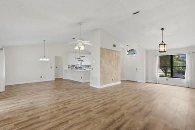 Welcome to this lovely single-story residence located in a - photo 12