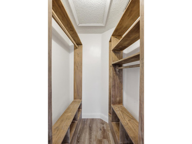Welcome to this lovely single-story residence located in a - photo 28