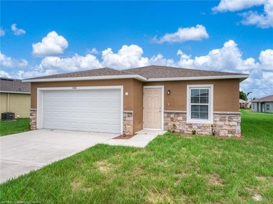 Lake Jackson - Highlands County Home For Sale in Sebring Florida