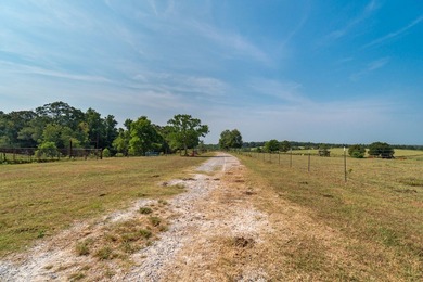 Don't miss out on this 138 +/- acres of pasture, a 3-bedroom - photo 41