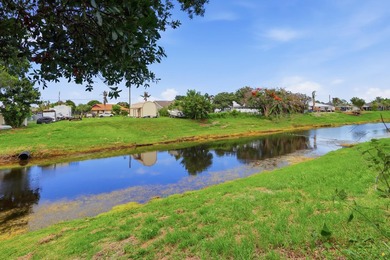 Welcome to this lovely single-story residence located in a - photo 47