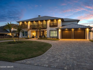 Experience luxury coastal living at its finest on Yacht Club - photo 1